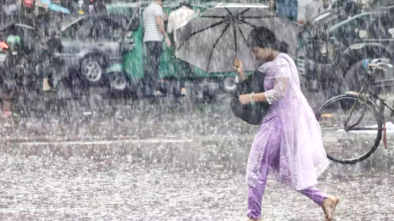 আগামী ২৪ ঘণ্টায় ভারি বৃষ্টি হতে পারে যেসব অঞ্চলে